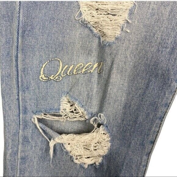 MISSGUIDED Riot Light Wash High Waist Distressed Mom Jeans Graphic Print US 6 - Picture 8 of 12